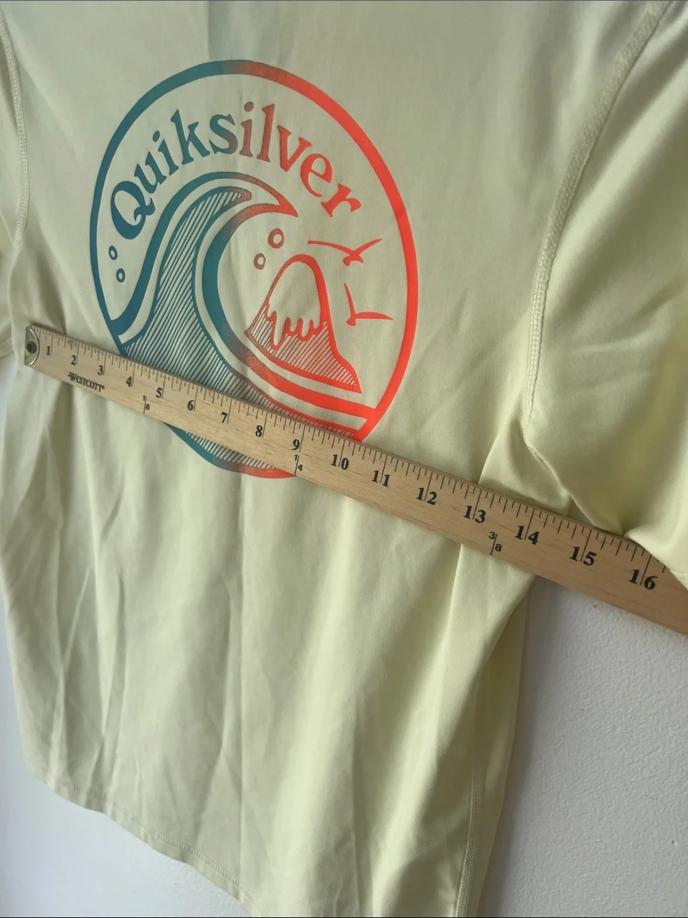 Quiksilver Teen Rash Guard Tee Wave Logo Short Sleeve Tee 12 / Medium